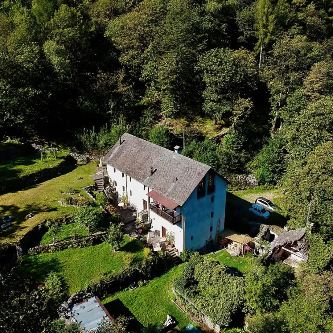 casa maggica haus drohne birdseye vogelperspektive terrassen